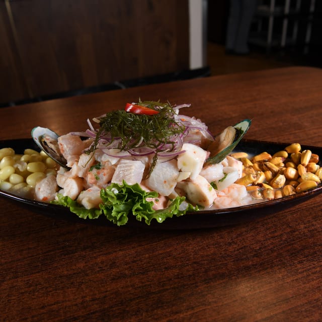 Ceviche Mixto.